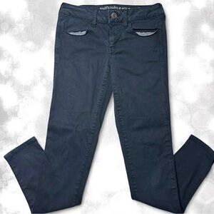 American Eagle Outfitters Classic Dark Wash Navy Jeans